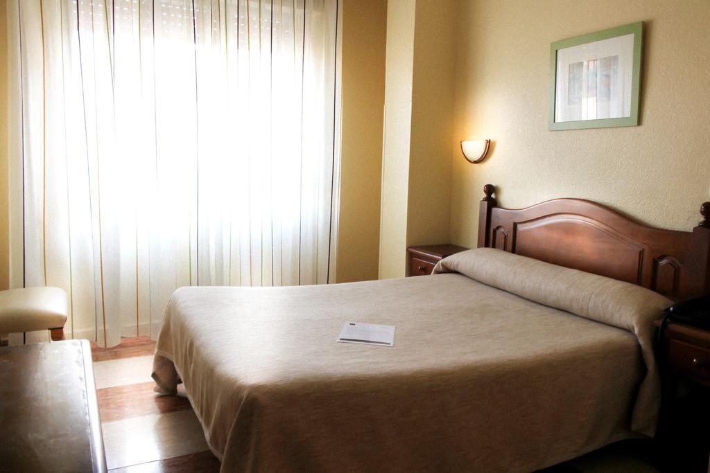 Hotel Sevilla Almeria Room photo